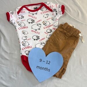 H&M - 2 piece  baby/infant set. Size 9 to 12 months